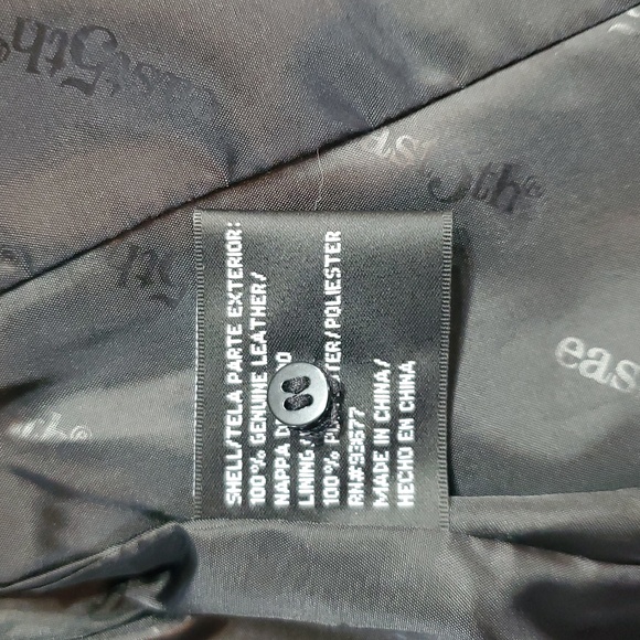 Black Leather Jacket with Relaxed Fit and Full-Length Sleeves - Picture 6 of 6